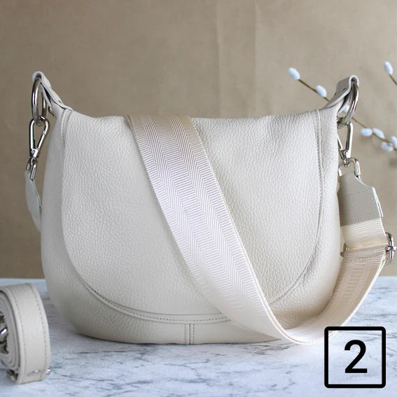 Italienische Gürteltasche aus Leder in Silber – Ein elegantes Geschenk für Sie