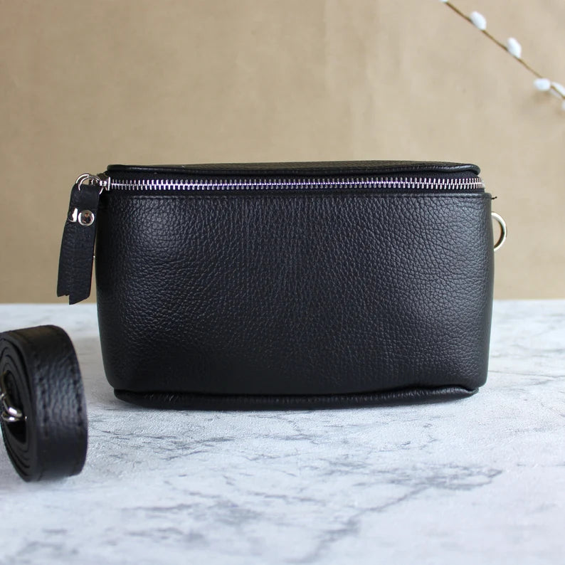 Schwarze Ledertasche mit Riemen – Elegante Umhängetasche für Jeden Anlass